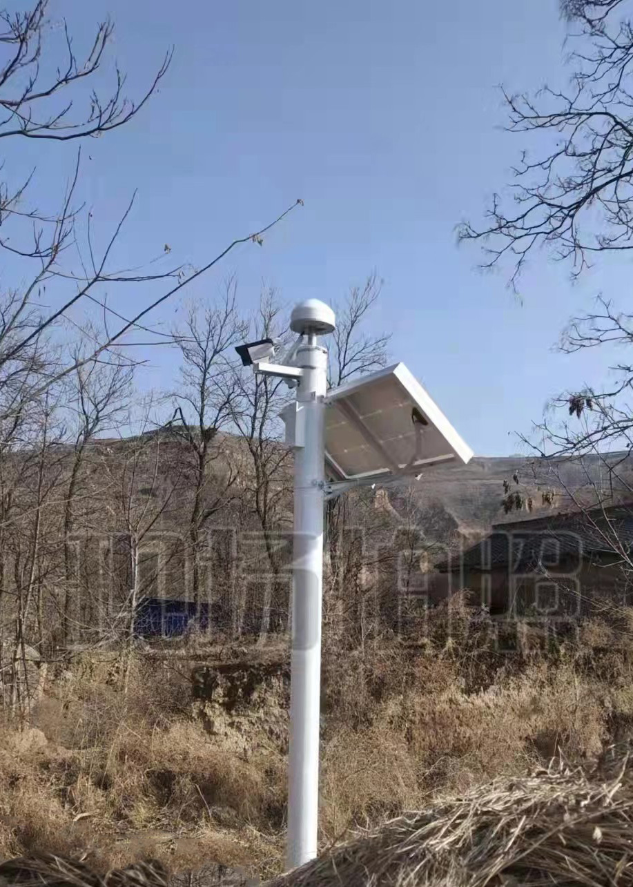 普适型GNSS(M型)+拍照监测仪